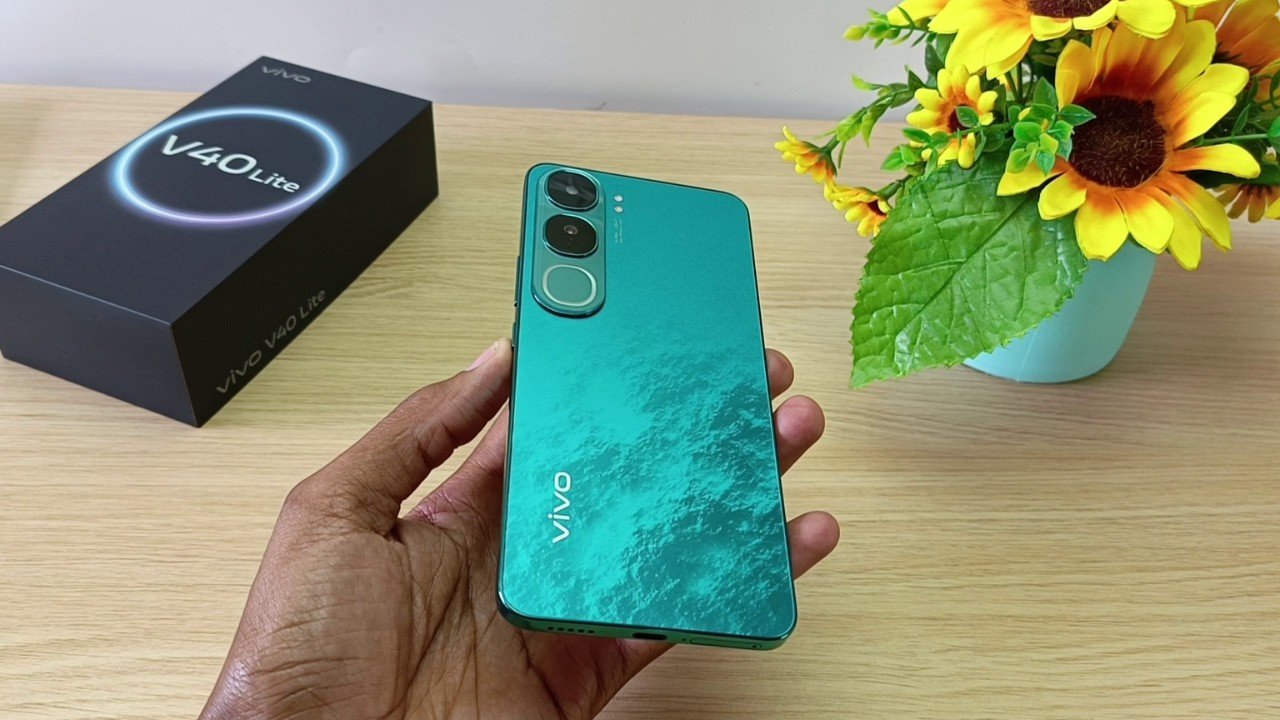 Vivo v40 Lite